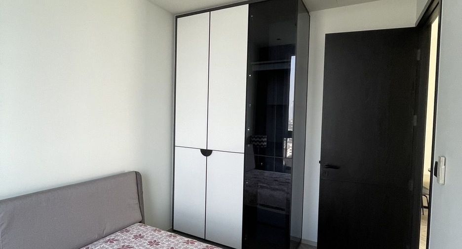 For rent 2 bedrooms condo in Khlong San, Bangkok