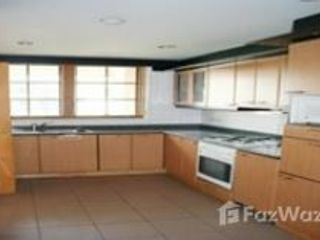 For rent 3 ベッドルーム condo in Khlong Toei, Bangkok