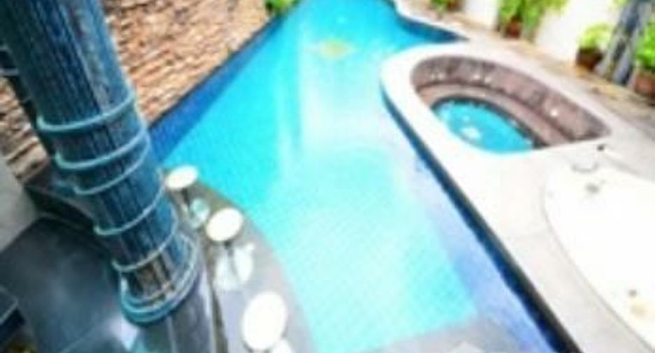 For rent 3 ベッドルーム condo in Khlong Toei, Bangkok