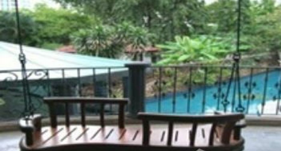 For rent 3 ベッドルーム condo in Khlong Toei, Bangkok