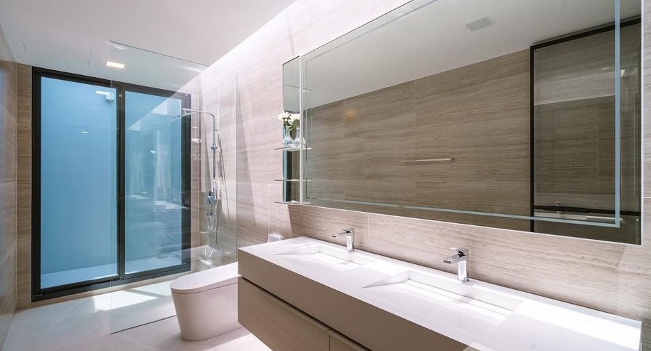 Casa en alquiler de 4 habitaciones en Saphan Sung, Bangkok