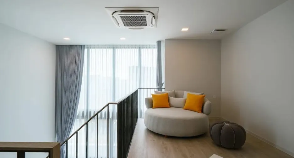 Casa en alquiler de 4 habitaciones en Saphan Sung, Bangkok
