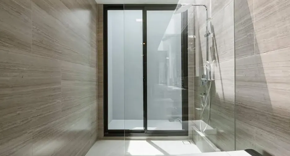 Casa en alquiler de 4 habitaciones en Saphan Sung, Bangkok