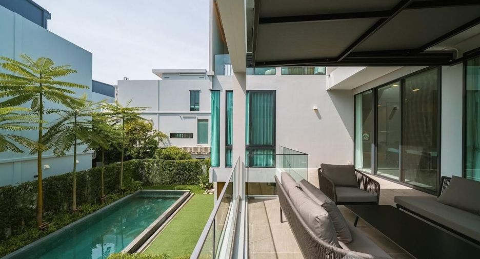 Casa en alquiler de 4 habitaciones en Saphan Sung, Bangkok