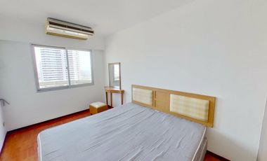 For rent 2 bedrooms condo in Yan Nawa, Bangkok