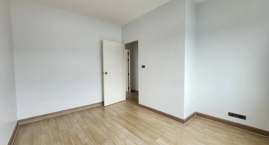For rent 3 bedrooms townhouse in Bang Khen, Bangkok