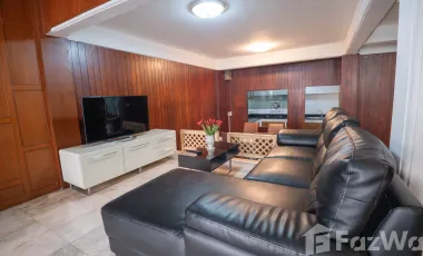 For rent 5 bedrooms townhouse in Watthana, Bangkok