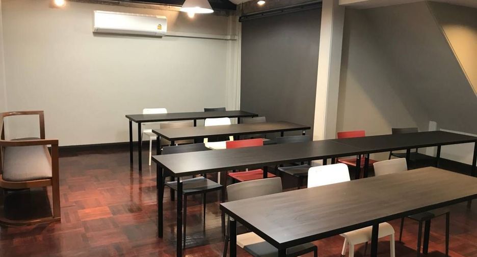 For rent office in Khlong Toei, Bangkok