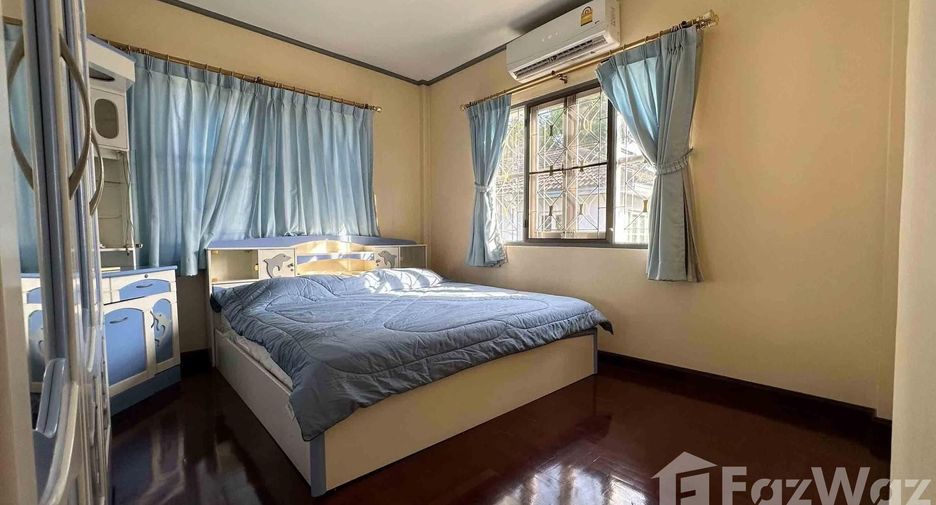 For rent 3 bedrooms house in Khlong Sam Wa, Bangkok