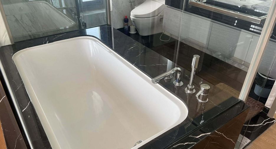 For rent 1 bed condo in Sathon, Bangkok