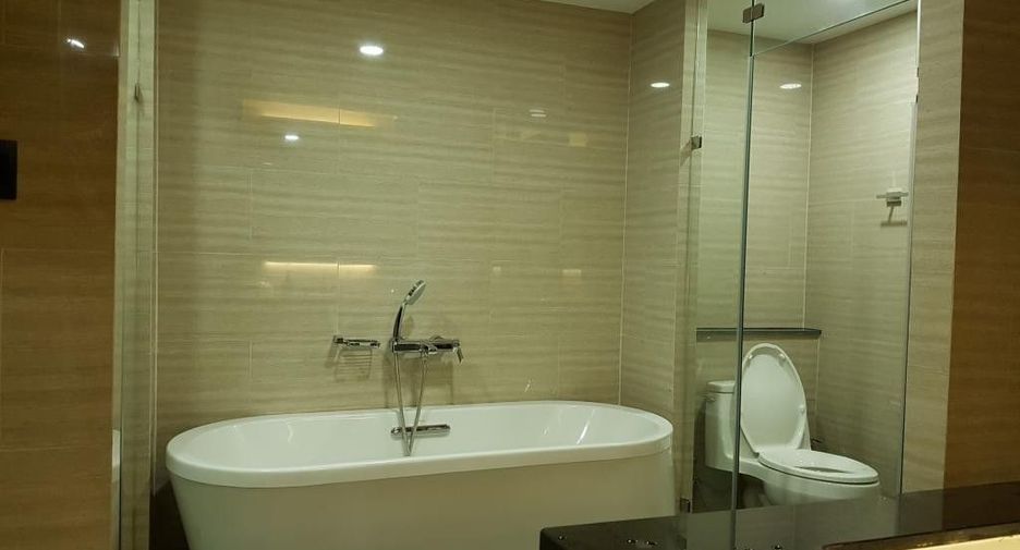 For rent 1 bed condo in Pathum Wan, Bangkok