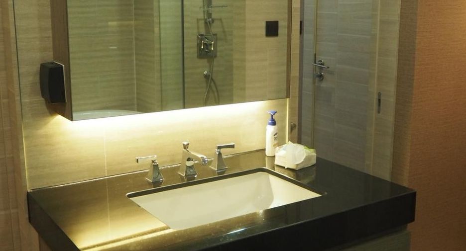 For rent 1 bed condo in Pathum Wan, Bangkok