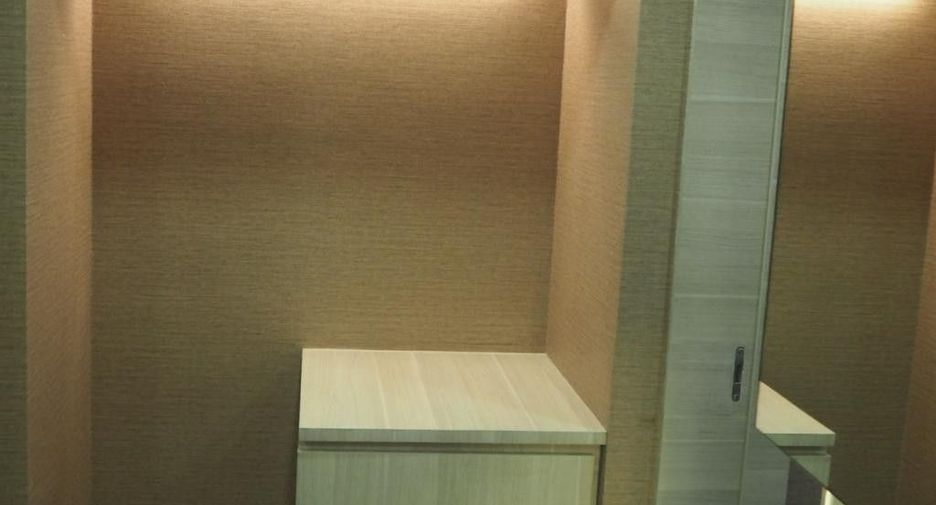 For rent 1 bed condo in Pathum Wan, Bangkok