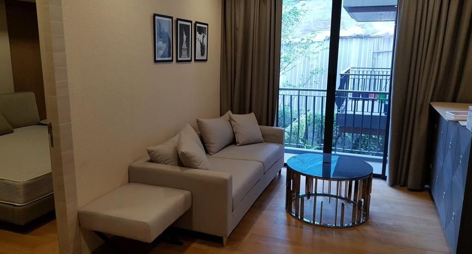 For rent 1 bed condo in Pathum Wan, Bangkok