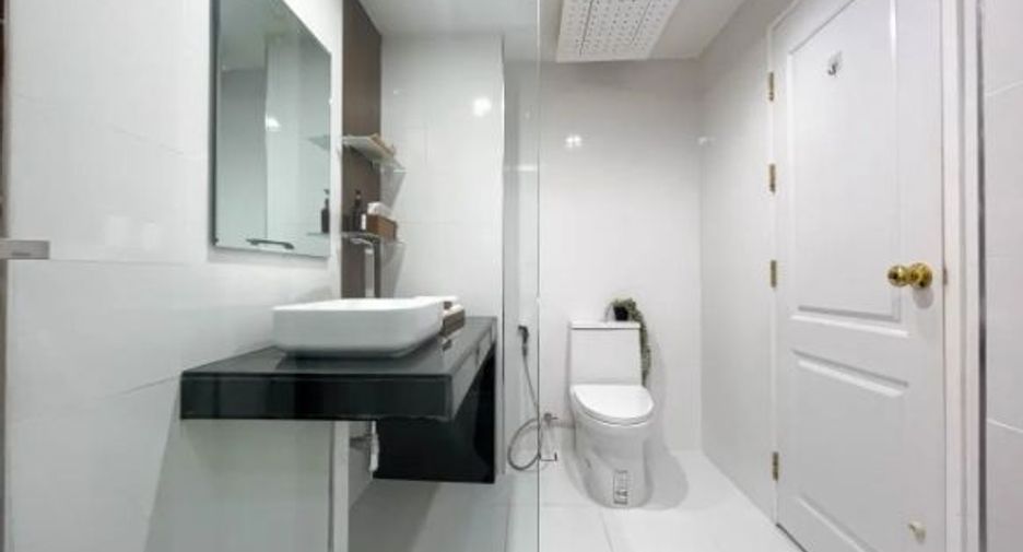 Wohnung zur Miete mit 1 Zimmer in Phra Khanong, Bangkok