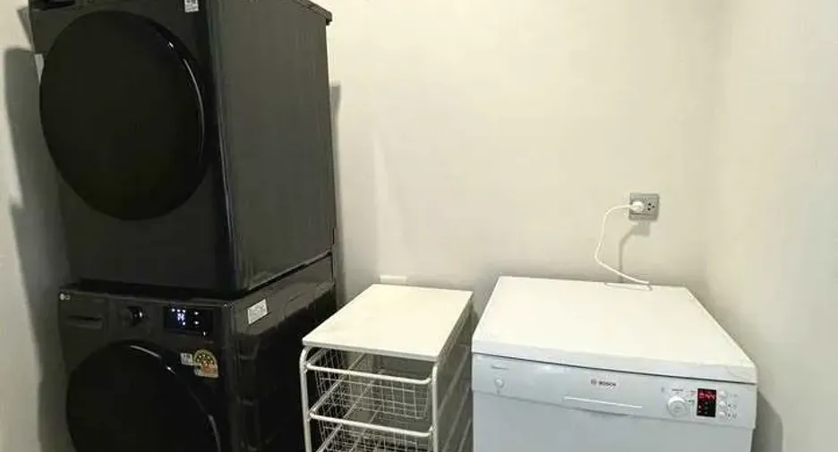 For rent 3 bedrooms condo in Bang Kho Laem, Bangkok