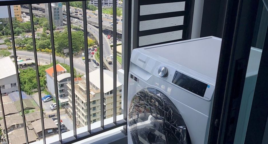 À louer 1 chambre condo à Huai Khwang, Bangkok