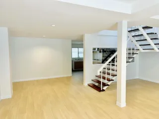 For rent 3 bedrooms house in Khlong Toei, Bangkok