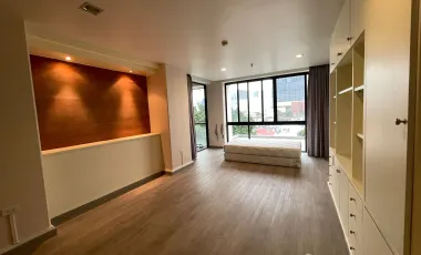 Condo en alquiler de 3 habitaciones en Pathum Wan, Bangkok