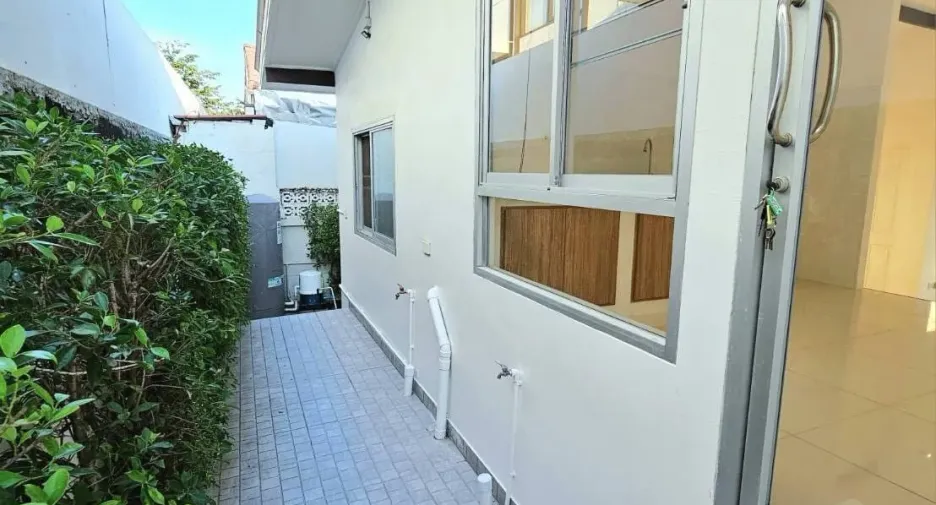 For rent 3 bedrooms house in Lat Phrao, Bangkok