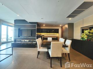 For rent 2 bedrooms condo in Sathon, Bangkok