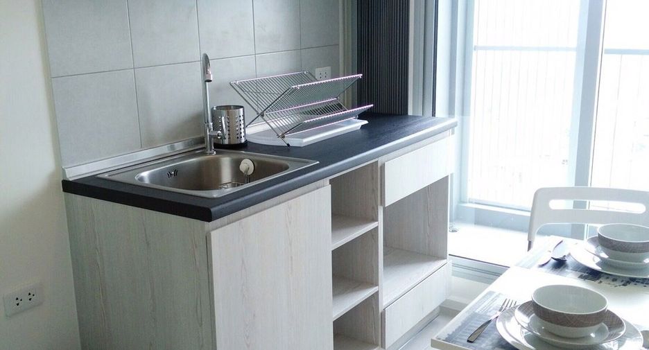 For rent 1 bed condo in Thon Buri, Bangkok
