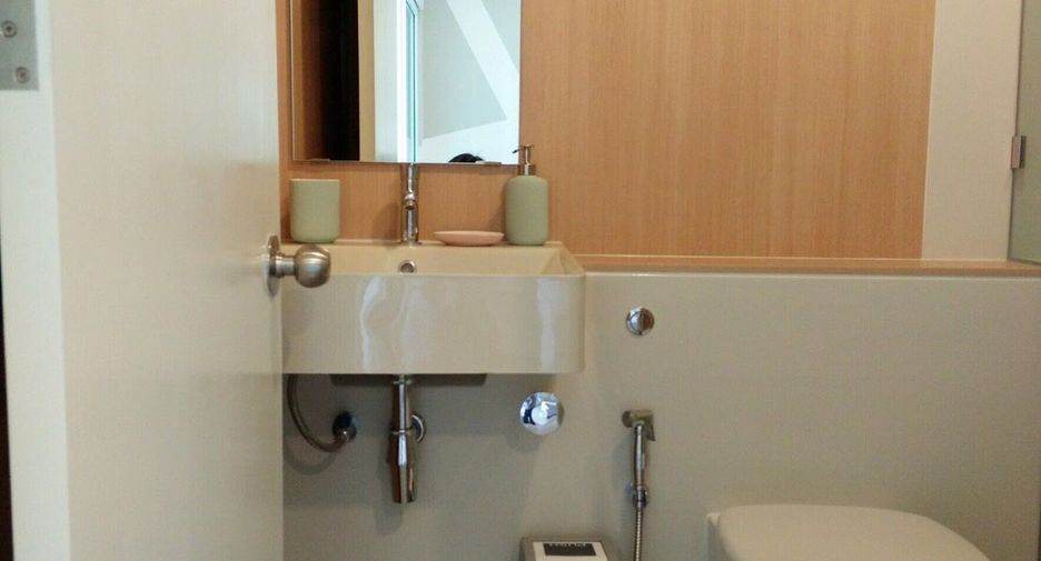 For rent 1 bed condo in Thon Buri, Bangkok