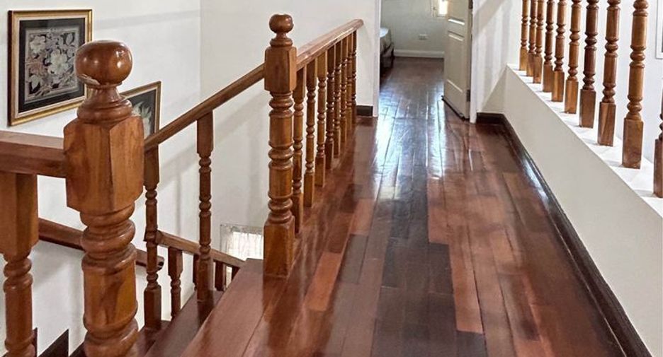 For rent 4 bedrooms house in Bang Kapi, Bangkok