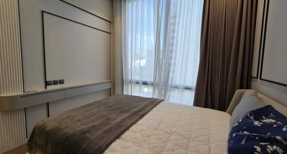 Wohnung zur Miete mit 2 Zimmer in Pathum Wan, Bangkok