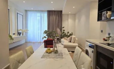 For rent 2 bedrooms condo in Pathum Wan, Bangkok