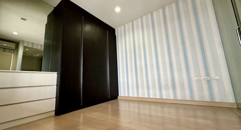 For rent 3 ベッドルーム condo in Khlong San, Bangkok