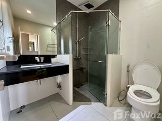 À louer 3 chambres condo à Khlong San, Bangkok