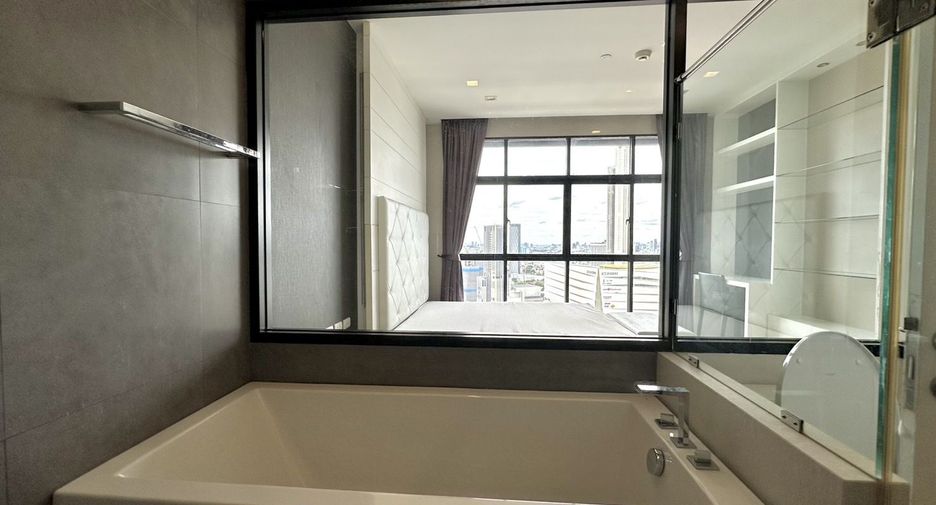 For rent 3 ベッドルーム condo in Khlong San, Bangkok