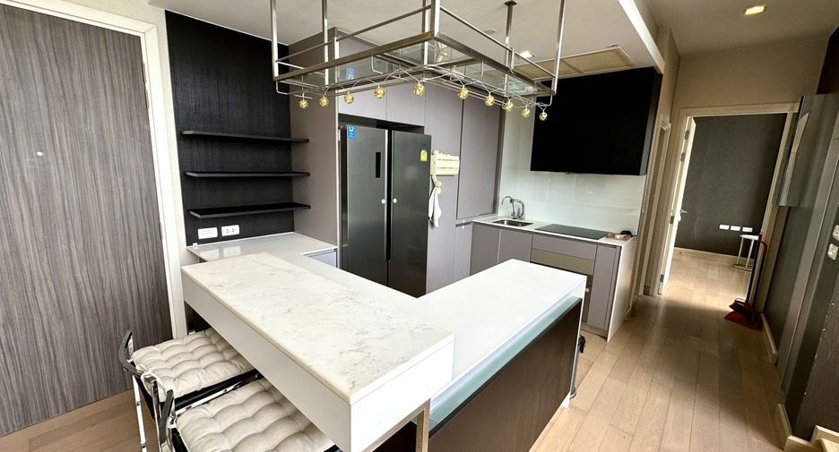 For rent 3 ベッドルーム condo in Khlong San, Bangkok