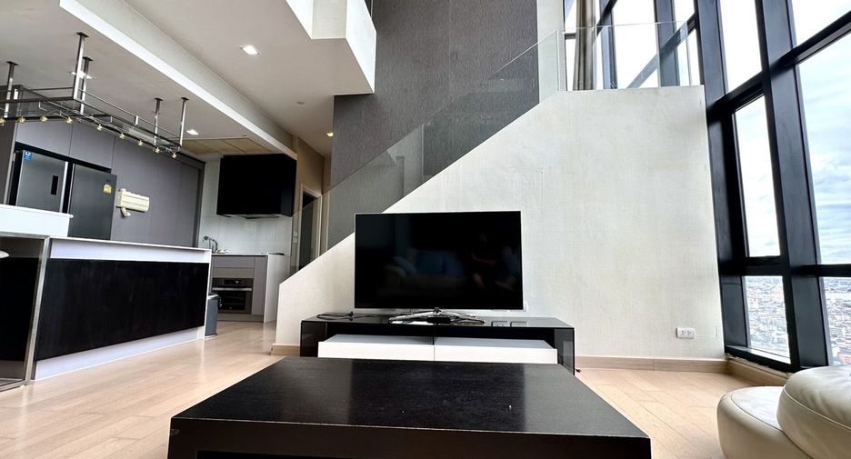For rent 3 ベッドルーム condo in Khlong San, Bangkok