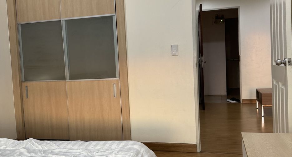 For rent 1 bed condo in Ratchathewi, Bangkok