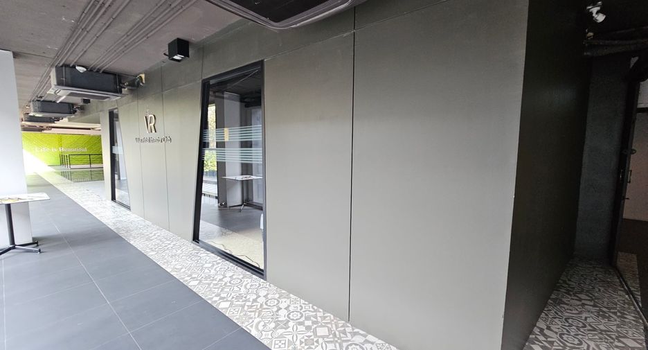 For rent retail Space in Bang Rak, Bangkok