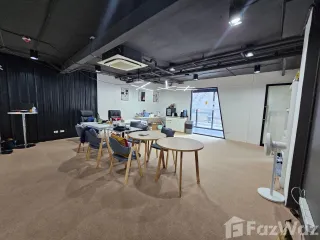 For rent retail Space in Bang Rak, Bangkok