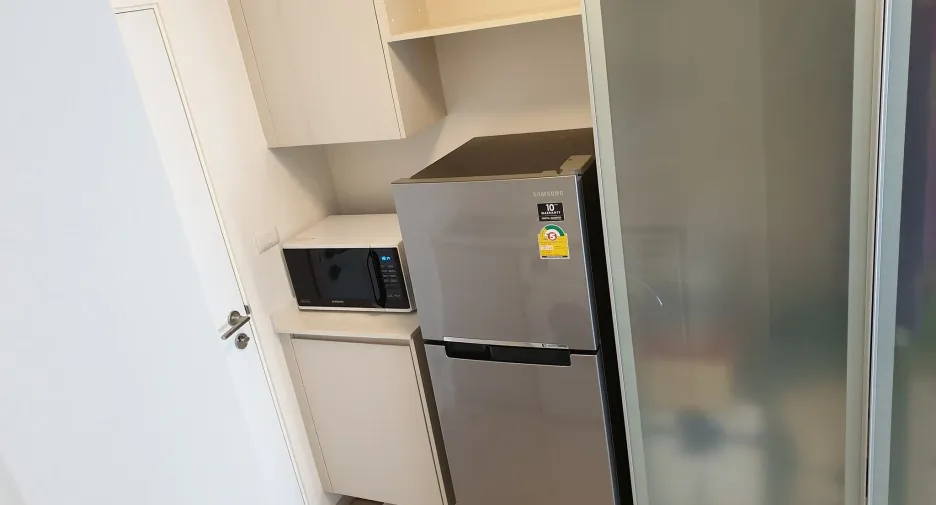 For rent studio condo in Huai Khwang, Bangkok