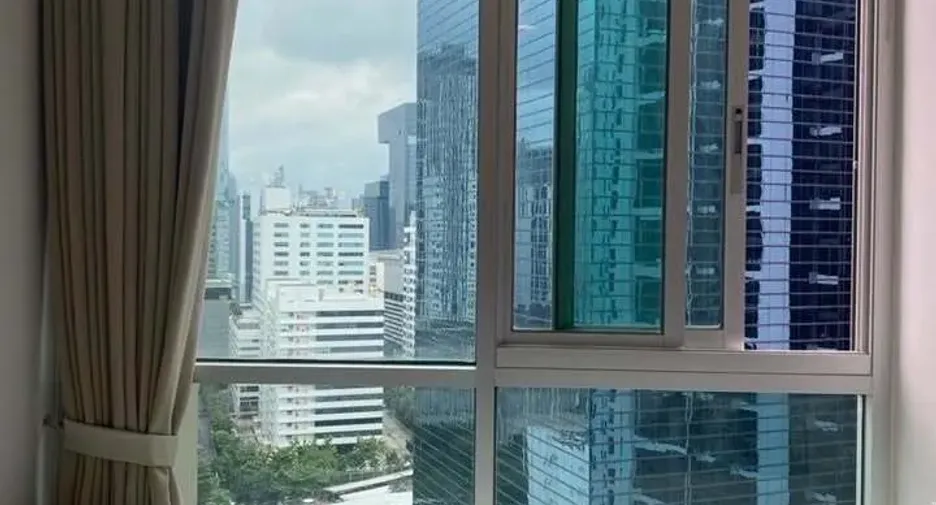 Condo en alquiler de 1 habitaciones en Huai Khwang, Bangkok