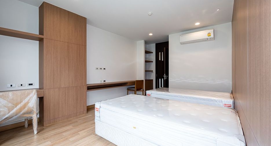 For rent 4 bedrooms condo in Suan Luang, Bangkok