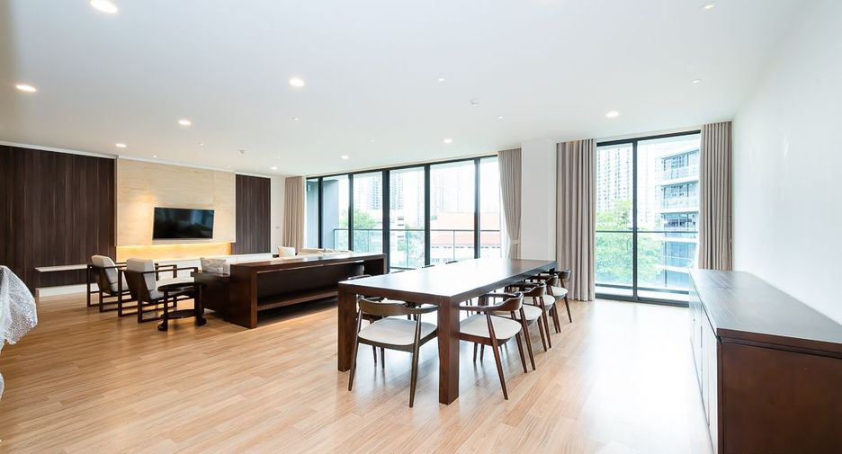 For rent 4 bedrooms condo in Suan Luang, Bangkok