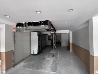 For rent 4 bedrooms retail Space in Watthana, Bangkok