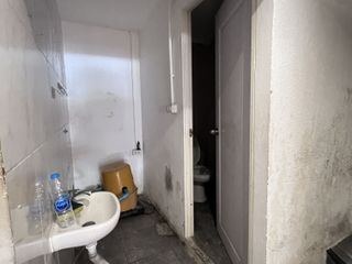 For rent 4 bedrooms retail Space in Watthana, Bangkok