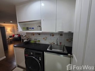 For rent 3 bedrooms condo in Huai Khwang, Bangkok