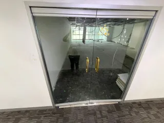 À louer bureau à Bang Rak, Bangkok