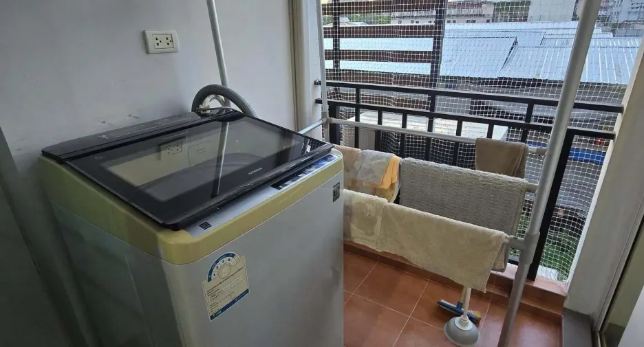 For rent 1 bed condo in Phra Khanong, Bangkok