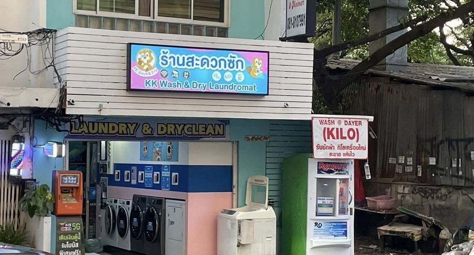 For rent studio condo in Khlong Toei, Bangkok