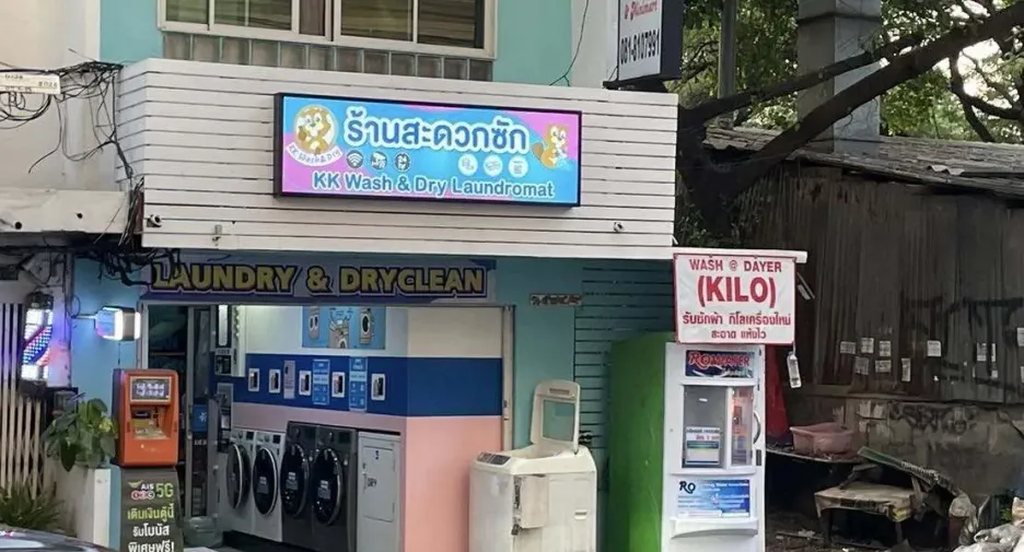 For rent studio condo in Khlong Toei, Bangkok