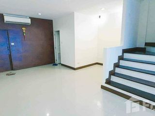Reihenhaus zur Miete mit 4 Zimmer in Prawet, Bangkok